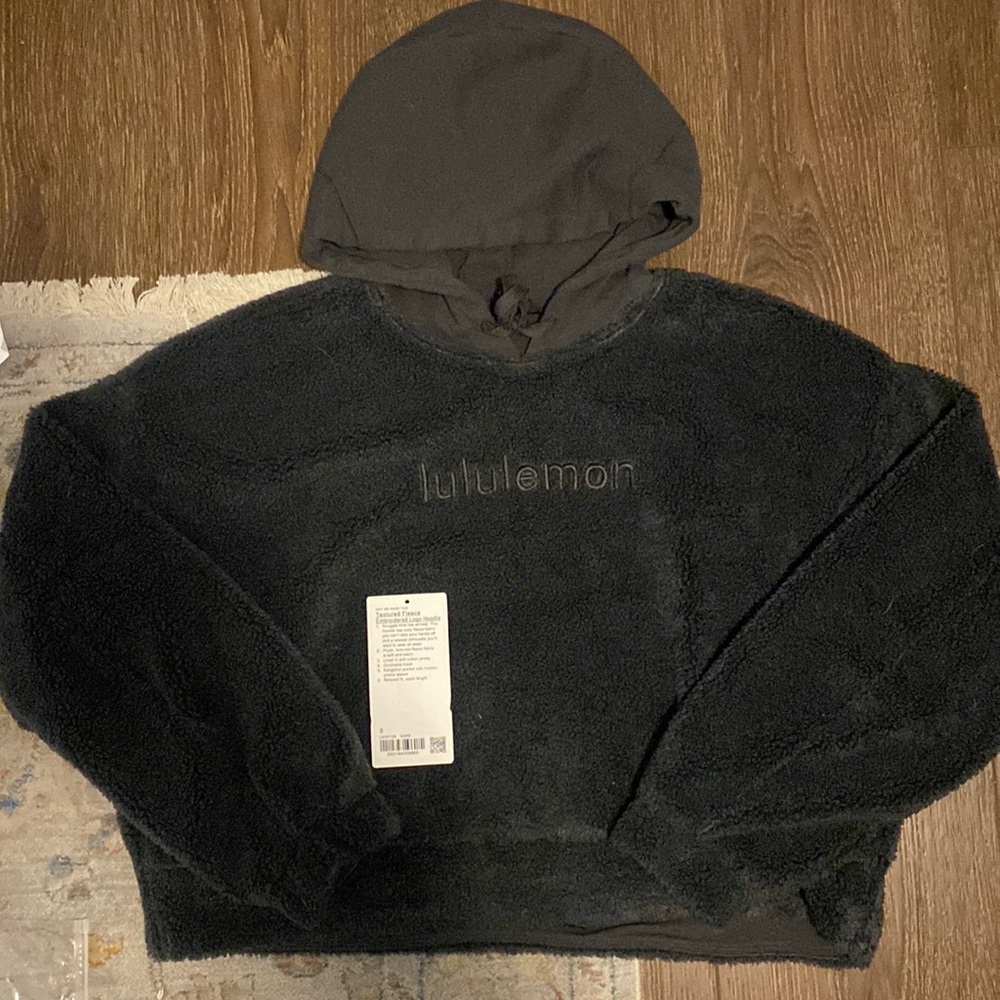 LULULEMON SCUBA FLEECE NWT